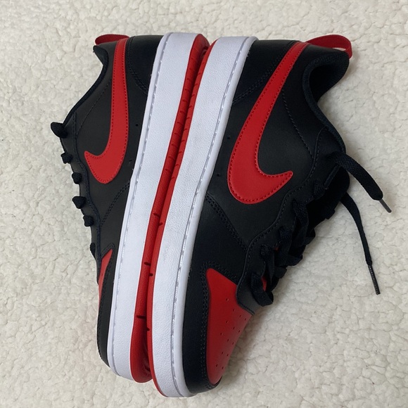 Nike boys Red and Black shoes - Picture 5 of 8